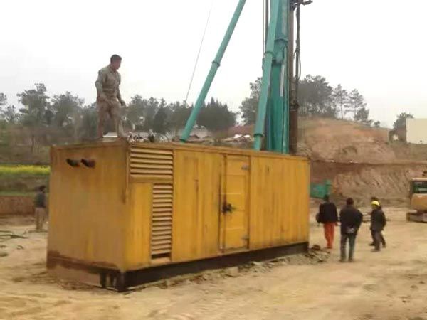 沿滩如何判断水冷式机油散热器密封件是否需要更换？